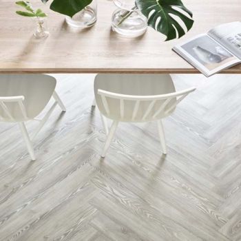 Amtico Spacia Wood White Ash